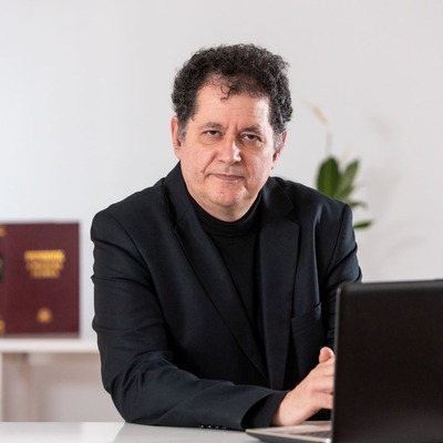 BOSKO SUVAJDZİC/ GÜNÜMÜZDE EDEBİYAT OYUNLARI